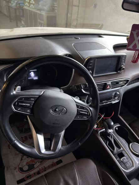 السلام عليكم
هيونداي سنتافيه للبيع فقط 
موديل:2019
الوارد : خليجي 
الفئة: HTRAC
المحرك: 6 سلندر ,3.5 لتر
ماشية 32990 كيلو متر وقابل للزيادة 
المواصفات: شفتات ستيرن 
شاشة ابل كار بي واندرويد اوتو 
كامرة خلفيه 
حساسات امامي وخلفي 
بانورما 
خمس انظمه قيادة 
ويل حجم 20 
هاند بريك الكتروني ( اتو هولد )
مثبت سرعة 
قطعتين تبريد قطعتين مناخ 
وباقي معروفه الكم 
السعر: 30 الف دولار (3دفاتر) قابل للتفاوض
للتواصل والاستفسار: 
***********
