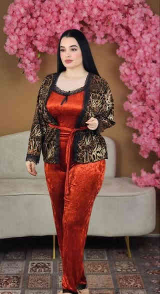 قناة تلغرام👈👈 https://t.me/vfdjb
#جديدنا_موديلات_مختلفة  _جملة_فقط
تراكسود طخم ٤ قطع جاكيت نمري
نسائي. شتوي. قديفة. مخمل
L. XL. XXl
4 لون بالدرزن
#سعر الدرزن 115 الف
واتساب👈***********
