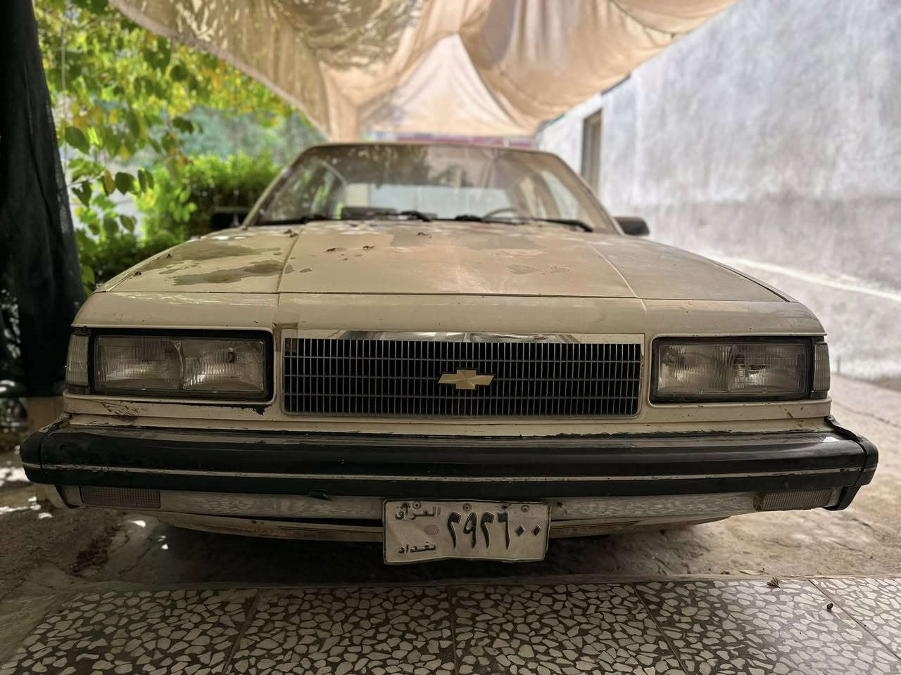 السلام عليكم
✅سلبرتي موديل 1989
✅شغاله وتمشي 
✅ كير ومحرك بحالة جيدة
✅كومبريسر شغال
✅كهربائيات سليمة
✅ميكانيكيات السيارة بحاله جيدة 
✅السيارة بدون حادث او سمكرة او صبغ 
✅بيها خياسات وجراد مثل ما موضح بالصور  
✅مكانها بغداد حي القاهرة 
✅السعر 38 ورقة وبيها مجال 
✅للأستفسار التواصل على الرقم  ***********
