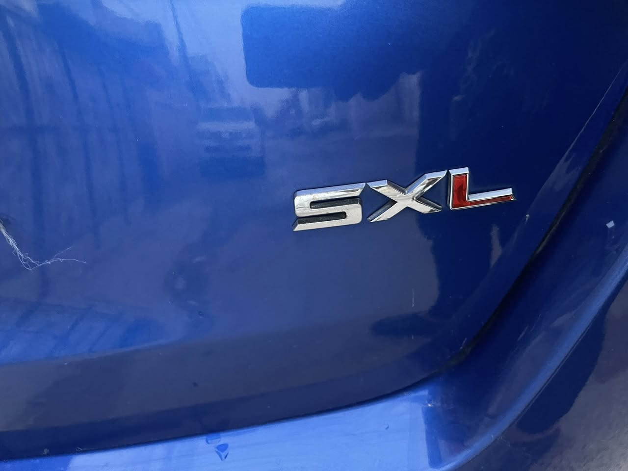 كيا اوبتما ٢٠١٣ وراد أمريكي
فول ١/١ اعلى فئه sxl 
كامله من كلشي بانورما قطعتين 
مكينه كير حداديه تبريد خير من الله 
مكينه ٢٠٠٠ GDi 
بيها ٣ قطع فقط وبارد شي قليل 
رقم بغداد بسمي السنويه هزه جديده 
سياره مصروف عليها هواي مال بيت 
١١٠ وبيها مجال حك الجيه 
‏رقم هاتف : 
***********
