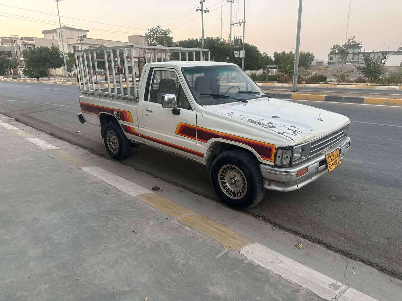 به ناوي خواي گه وره و مهربان پيكاب كروسيده 88  ارمو ريگه پيداني عه سلي شه ش گير سه در لوك به شه رتي گيرو مه كينه و كاره باي شاسي لوك ده عامي بو دعامي به شه رت 21 ورقه شوين كه لار گورينوه م نيه ره حمتت لي بيت مشتري نيت جرس مه كه له كوي به و پاره هه يه برو بيسينه ريزمان بو هه مو لايه ك شوين كلار شيدان 
***********
