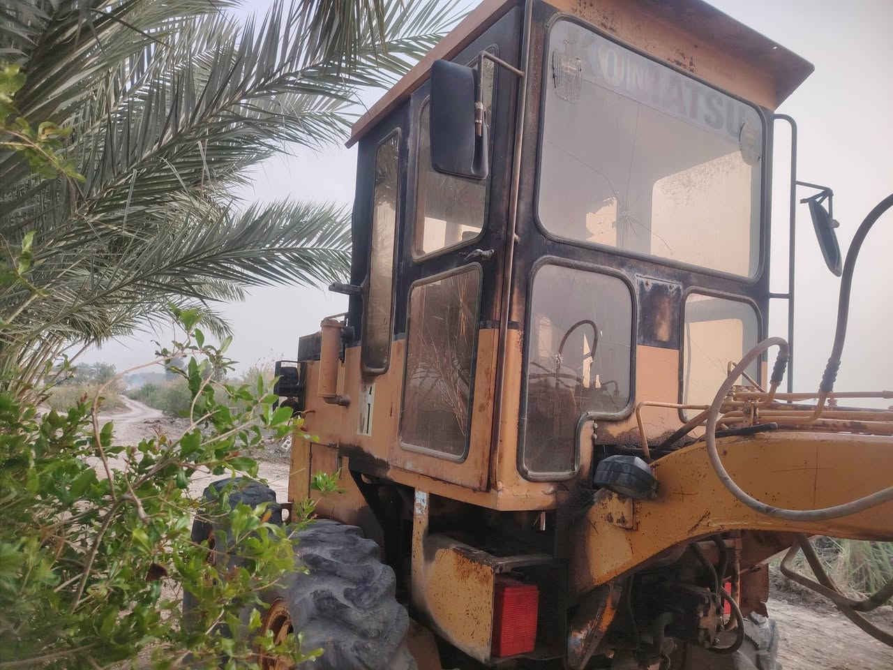 كريدر كوماتسو للبيع حجم ٣٧ موديل ٩٢ بك واحد جاهزه للعمل رقم بغداد لاتنقيص ولاتبخير السعر٧٠ورقه للستفسار *********** عنوان بابل المسيب
