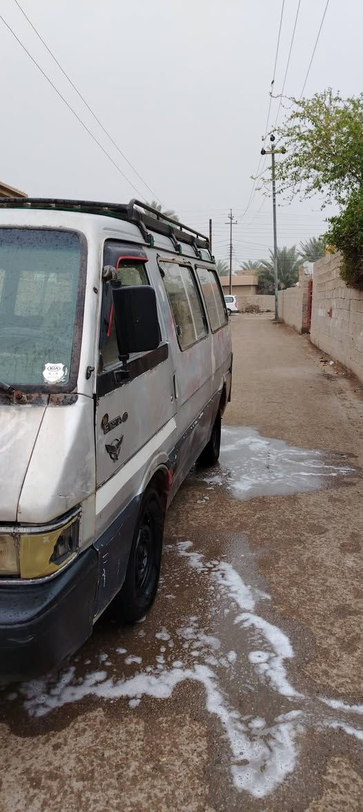 السلام عليكم كيا بستا للبيع موديل 94  رقم ديالى سنويا مجدده لل 29 شهر 11 في 8مشروع وطني سياره مكفوله من  كير اكسل محرك وشاصي ورقم شاصي واضح تخم تاير ودوشمة جديدة السعر 30 بيهة مجال الاستفسار عن هذا الرقم ***********
