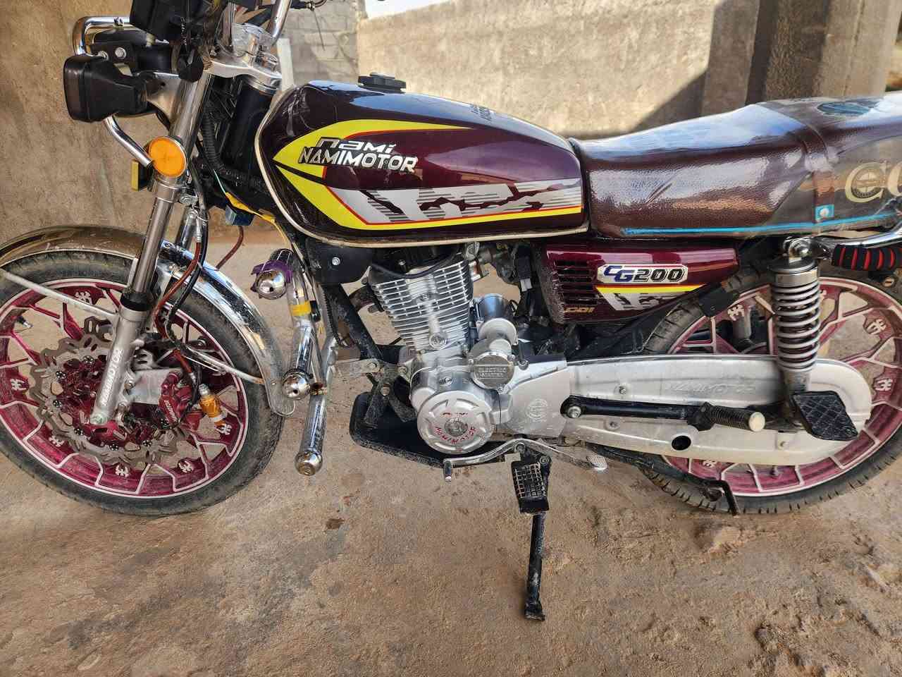 سلام عليكم دراجه نامه برو محرك 200 نضام كرت مو بصمه نشاط فول كهربائية كلها شغاله موديل 25 بعدها ما وصلت شي وما اعرف اسعار حالين شراي تعال خاص مو شراي لا تدخل وتعبني


**إذا كنت صاحب هذا الإعلان وتريد حذفه لأي سبب، رجاءا أرسل رسالة إلى الدعم الفني**