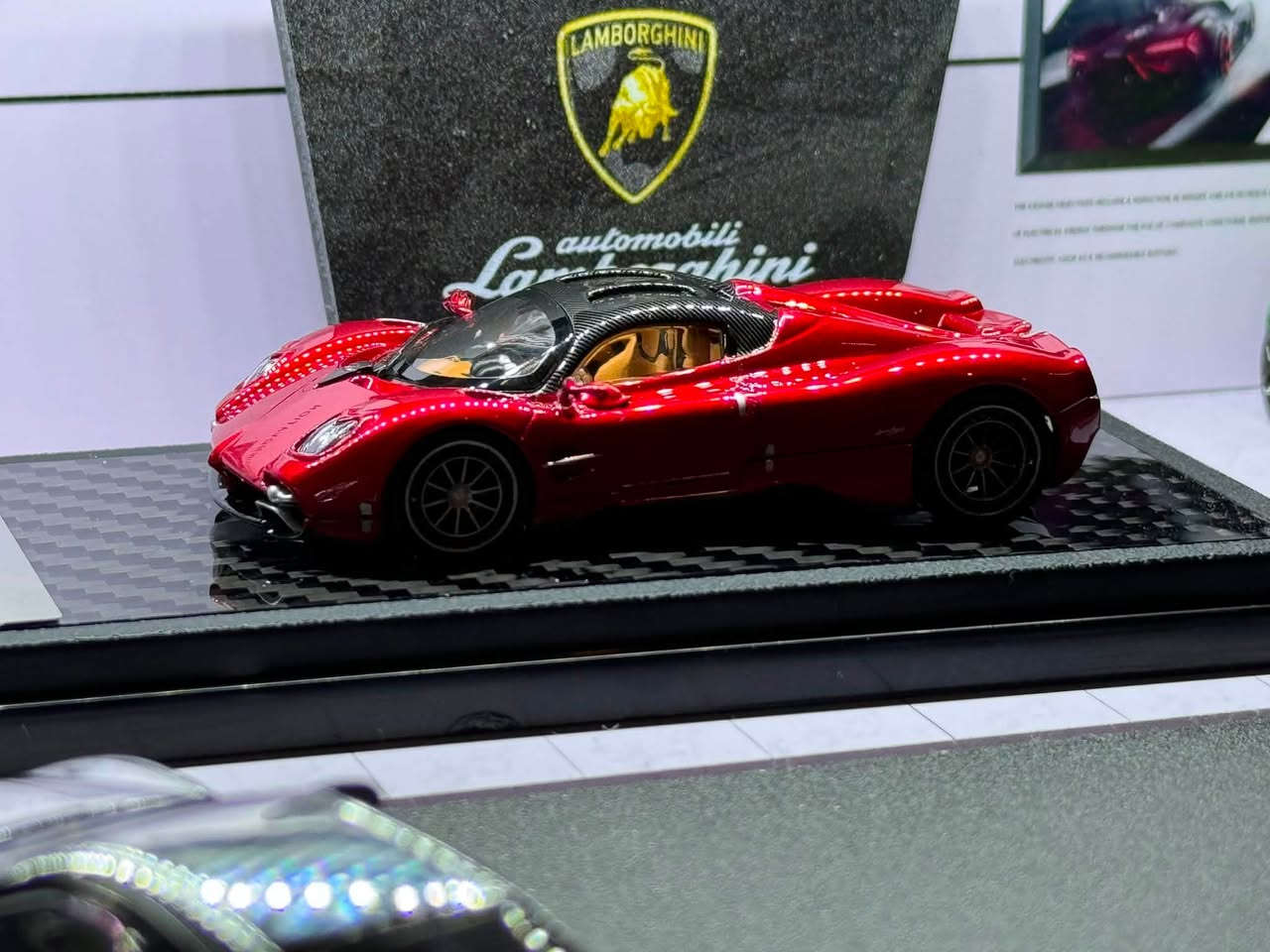 Pagani utopia شركة LCD 1:64
تفاصيل اللون والدواخل وحدها تنكتب قصة عليها
اللون red gem  
سعرها 55,000 IQD


**إذا كنت صاحب هذا الإعلان وتريد حذفه لأي سبب، رجاءا أرسل رسالة إلى الدعم الفني**