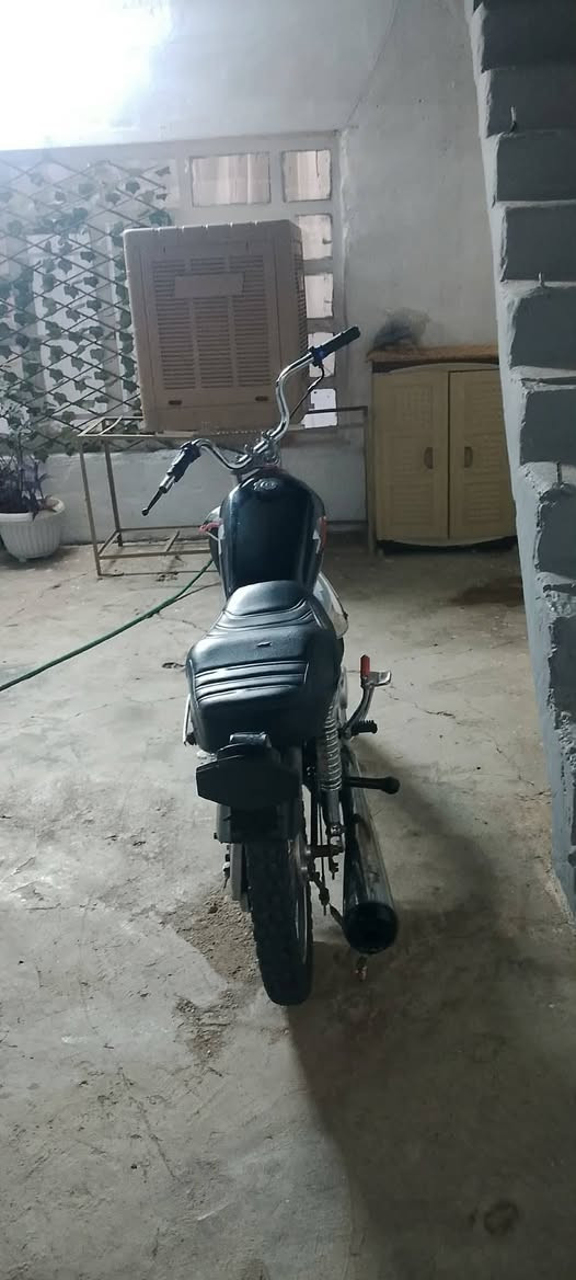 ماتؤر ايراني سبؤرت موديل 23 
مابي عيب نصيف جاوب بس خاص 
سعر 500
عنوان كركوك


**إذا كنت صاحب هذا الإعلان وتريد حذفه لأي سبب، رجاءا أرسل رسالة إلى الدعم الفني**