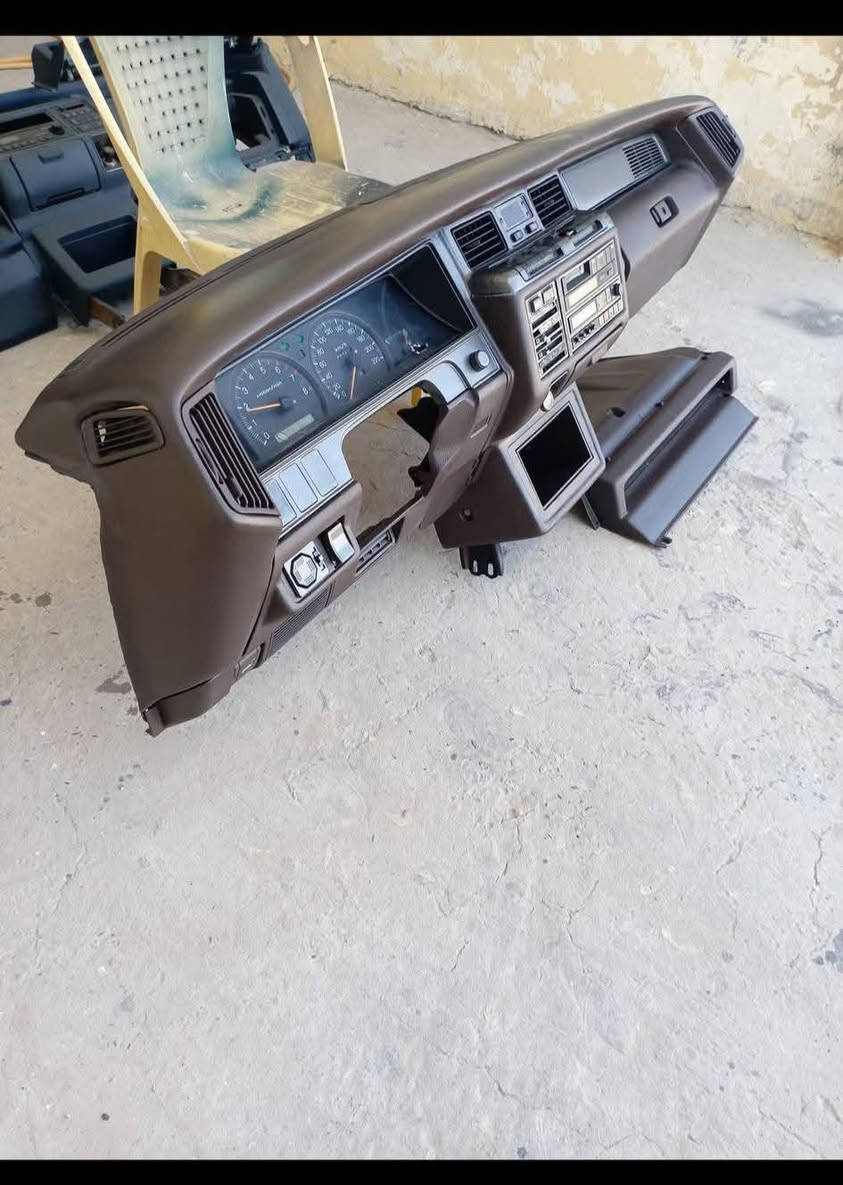 تصليح جميع غرف السيارات. ./دشبول. /تنته مع تكم ./بطاين /🛑إعادة تحوير. /عازل حراري/ارضيه / صبغ صاج ملكي/ .تطعيم دواخل/ 

#تصليح_بلادي.   الأسعار حسب الضرر🚀

📍نجف خلف المعلب  ***********يوجد واتس
