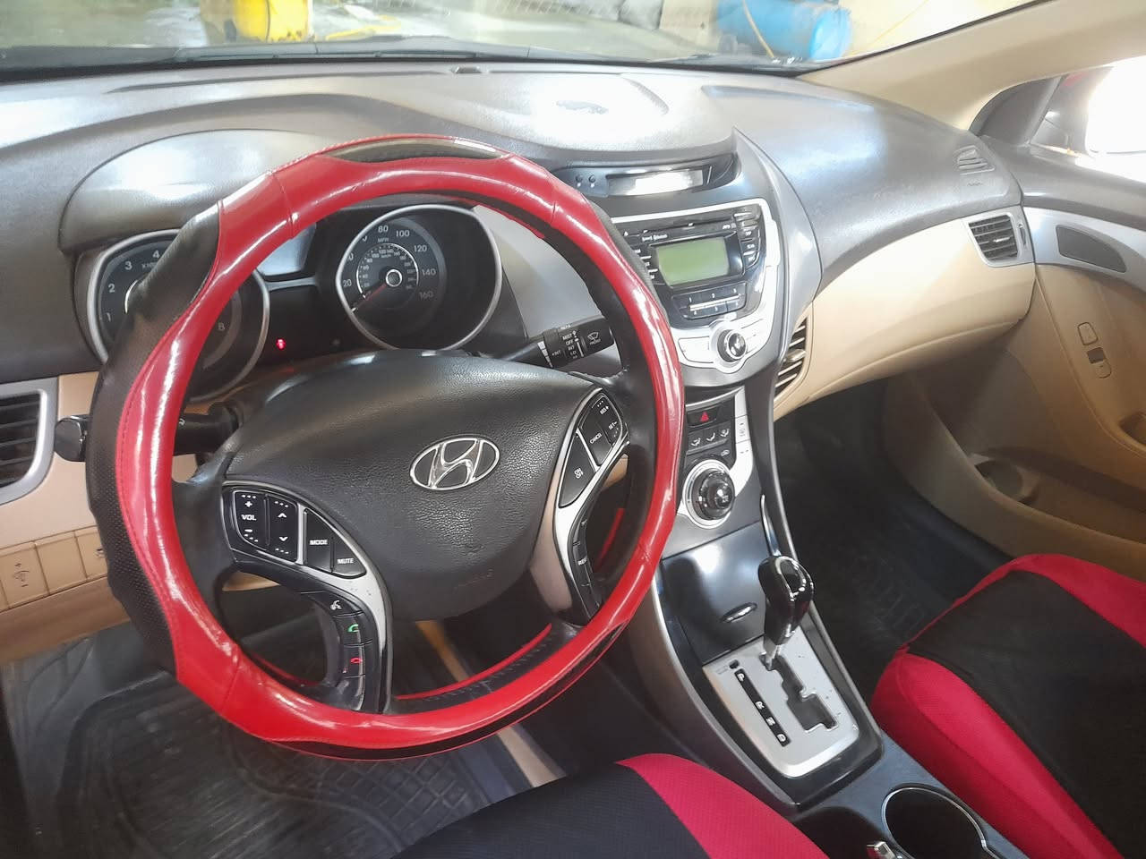 اسلام عليكم النتره وارد حادث جاملغ امامي امبدل ومصبوغ ومصبوغ الخلفي موديل2012رقم انكليزي مواصفات فتحه تدفأه كشنات مانع انزلاق ايكو مكينه دوش كير تمام السعر 104 وبيه مجال مكان حي الجهاد موبايل ***********واتساب
