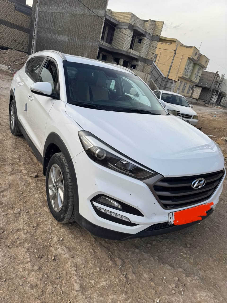 توسان ٢٠١٨
كفاله عامه ماشيه ١٢٠ الف 
تحكم ستيرن 
كروز كونترول 
مانع انزلاق 
صعود مرتفعات 
مري شفط
دفع رباعي
٤ سلندر دوش
كشنات مخمل ومغلفها جلد والارضية ايظا مفروشة جلد
والباقي الموصفات المعروفه للتوسان
رقم قادسية الجديد ومكان السيارة بالديوانية
سنوية مجدده ل٢٠٢٩ باسمي
حساسات خلفية وشادلها كاميرا خلفيه دوارة وشاشة كبيرة
بيها فطر بالدشبول مبين بالصور ورصعة صغيرة بالباب مال السايق ما مبينه كلش
السعر ١٩٠ وبيها مجال للشراي 
التواصل على الخاص ديوانية, القادسية


**إذا كنت صاحب هذا الإعلان وتريد حذفه لأي سبب، رجاءا أرسل رسالة إلى الدعم الفني**