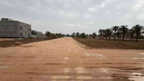 قطع أراضي طابو زراعي شوارع  10م.  تتوفر  كافه الخدمات في البصره شط العرب بداية طريق الحوطه قريبه من شارع الشلامجة الدولي بعد جسر الكباسي  . سعر القطعه ال 200م. ب 60 واتساب *********** .. البصرة
