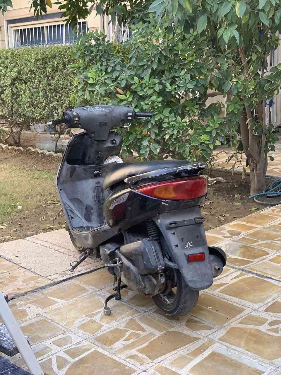 بريز 140
كابريتر الدراجه مختمه ختم واحد وين ميعجبك 
بيها نواقص بسيطه معروضه ب550وبيها مجال بسيط 
*********** واتس فقط مو شراي لتراسل
