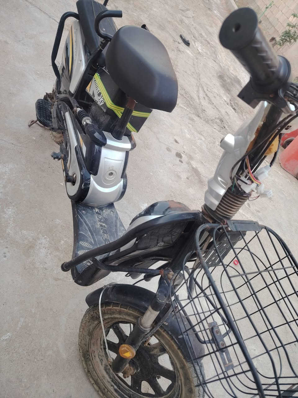 دراجه شحن مابيهه شي مراوس بجهاز تلفون ابو الخصيب


**إذا كنت صاحب هذا الإعلان وتريد حذفه لأي سبب، رجاءا أرسل رسالة إلى الدعم الفني**