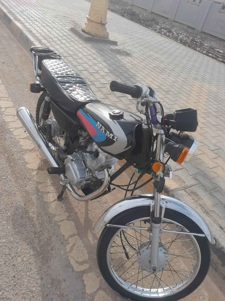 سلام عليكم دراجه ايرانيه نامه البيع مستعجل على بيعته دراجه شوفت عينك رايده600بيه مجال قليل شراي يخابرني ***********
