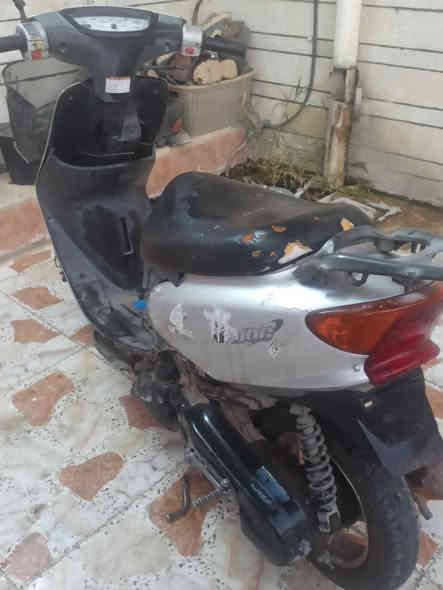 للبيع ماطور  نحلة شغال كامل السعر 185 بي مجال للطيبين 
الرقم ***********
