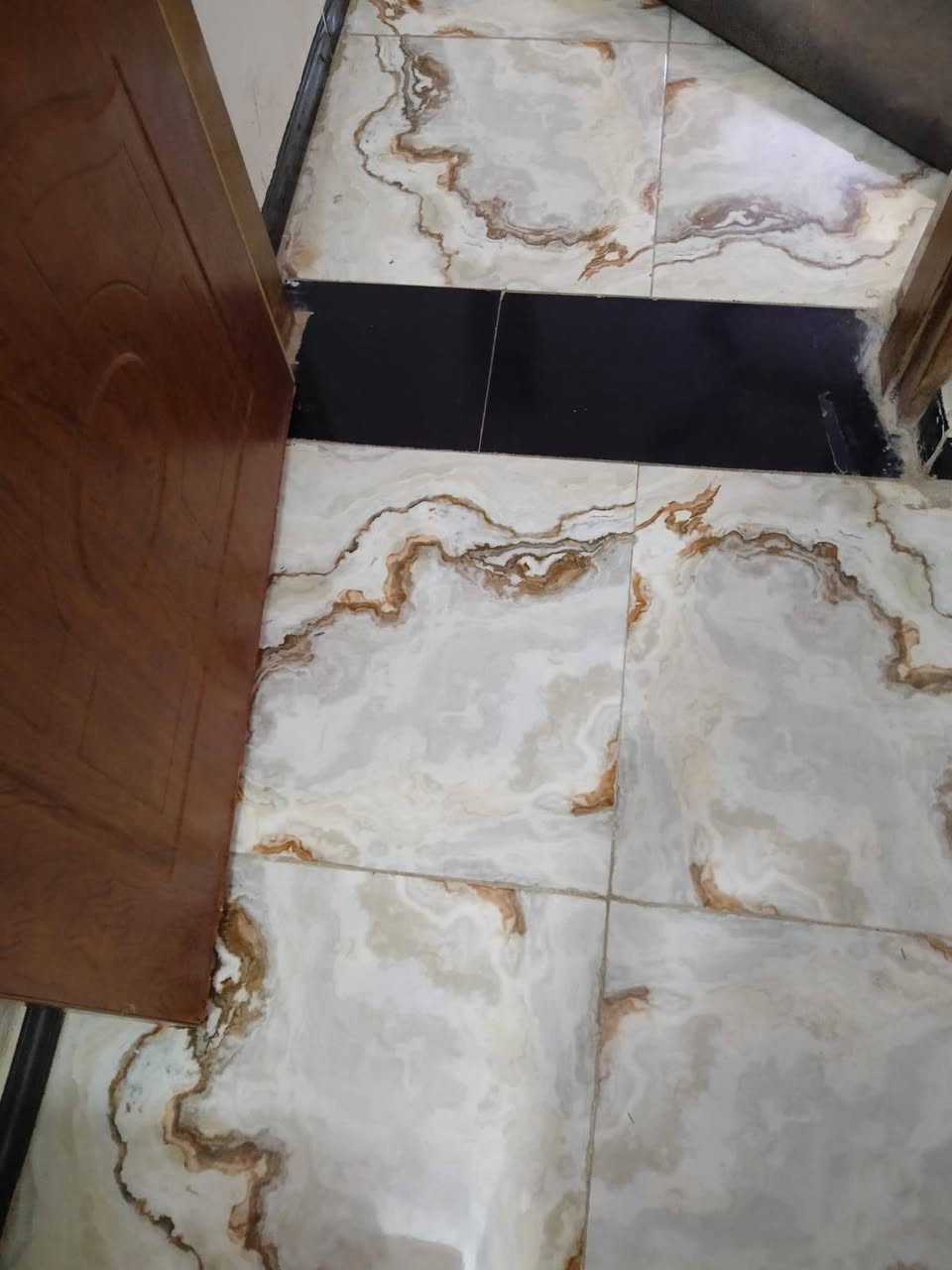 🏠دار سكن للبيع 🏠 مطلوب اسكان 38 🌿
__
  ⭕العنوان  الديوانيه اكاديميه حي الشرطه 
____
🌿طابو صرف 🌿  🌿

🌿بناء حديث

🌿طابق واحد

🌿 تسديد الشهري 222 الشهري
 
♦️المساحة 100
♦️الواجهة  : 5  متر
----------------        
تفاصيل الدار 🏠
___
🌿غرف نوم عدد 1

🌿صاله

🌿مطبخ حاره بارد

🌿استقبال 

🌿🌿براني

🌿صاله طابق الثاني جميع الصحيات🌿

🌿مجمع صحيات 
 
___
  
        ✅

♦️♦️🌿🌿وطابوك كونكريت مسلح🏠

🌿🌿🌿ملاحظه البيت كلش يخبل 🌿

تفاصيل اكثر محمد الكناني وياكم بيكم خير 

وتتللون 🌿

♦️♦️وهذا رقم الهاتف الاول

***********📱🌿

♦️♦️ هذارقم الثاني بس

♦️♦️‏‪***********‬‏📱
