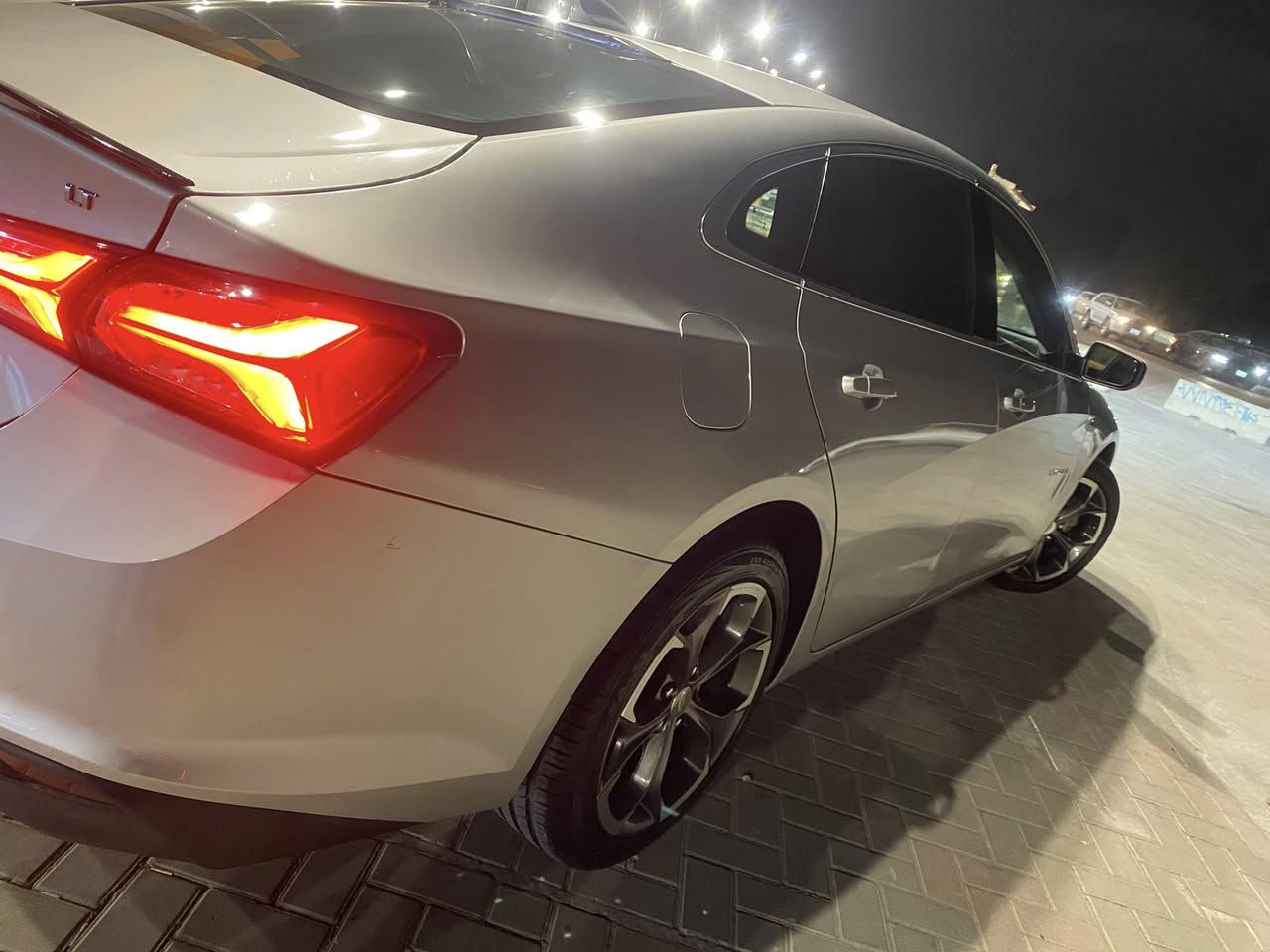 سلام عليكم
شوفرليت ماليبو 
موديل 2022 LT السعر 133 وبيه مجال للشراي
تتدفئه كشنات كشن كهرباء 
سياره ماشية 24 سياره اخت الزيرو  لاطعجات لا شخوط جاهزة لخير من كلشي 
سيارة جاهزة وبلادية الحادث طرف البنيد وشوية بل باب العبري بس  رقم بغداد بسمي  واي استفسار حاضر ***********
