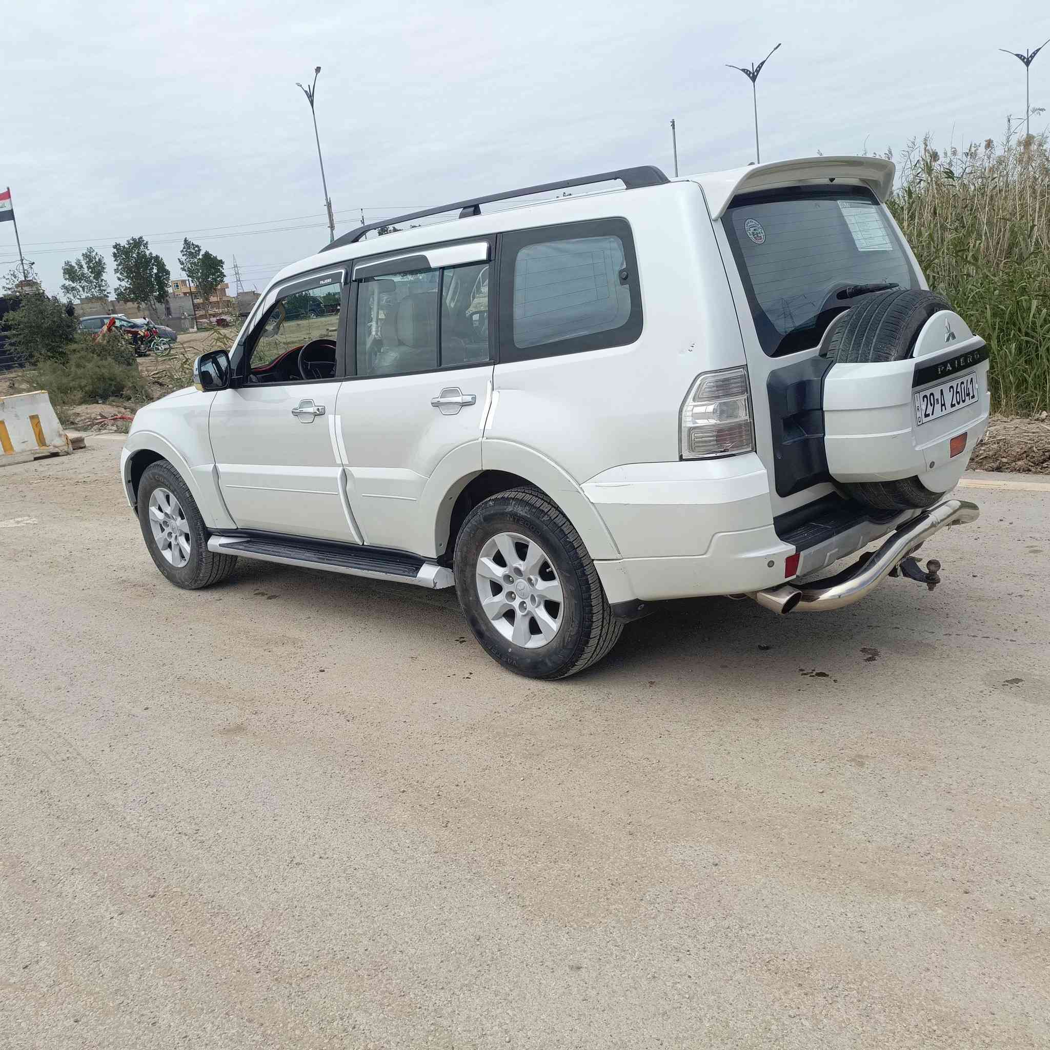 سلام عليكم سياره باجيرو حبتور موديل 14 خليجي كفاله عامه سياره كير محرك مكفولات تبريد ثلج سياره فول مواصافات او مناقصه ايشي  او بسمي هزه جديده سياره للبيع او سعر 160او بيه مجال مكان كوت للستفسار ***********

