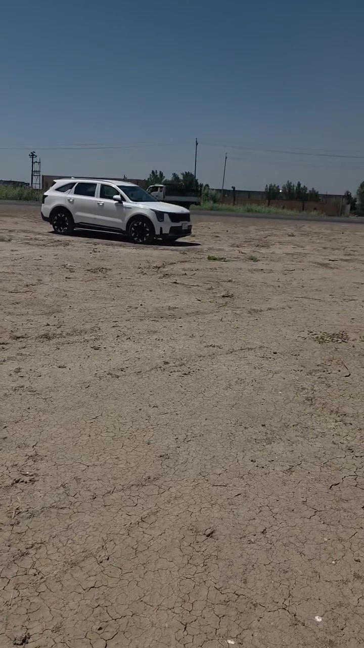 ارض زراعية وجه شارع عام بغداد كوت العنوان العزيزية هاشمي مقابيل أسألة ماء العزيزية  وجه شارع ١٨٣متر  طابو زراعي على ٢٥ تحويل للإستفسار مراجعة مكتب عماد كاضم للعقار ***********و***********
