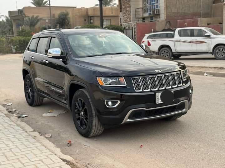 السلام عليكم
للبيع جيب لمتدد 2015 فول مواصفات
معروفه مواصفات المتدد مايحتاج اذكرها
مكينه كير كفاله تخم تاير جديد السياره برغي ما بيها نقص
حادثها جاملغ وبنيد الجاملغ نفسه راجع والبنيد امبدل
بيها صبغ باب الصدر وباب السائق بي بارد من الحادث
رقم :بغداد
السعر: 185  وبيها مجال حق الجيه 
العنوان: بسمايه
رقم الهاتف : ***********
***********
