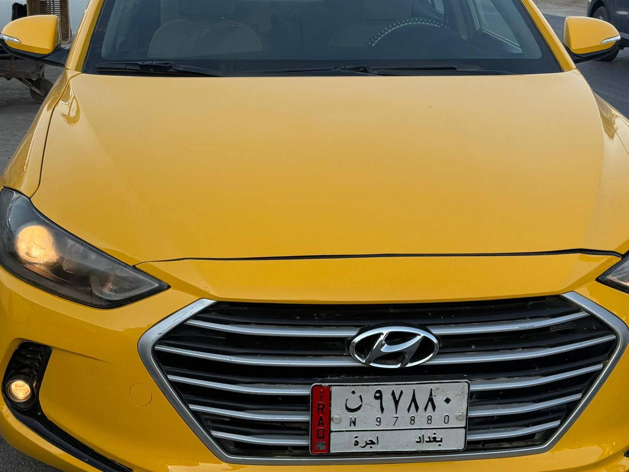 النتره 2018 خليجي ضرر تبدلي صندوق السياره نضيفه وصاحبه ما متشغل بيهة سياره بيت دوش مكينه 2000  السعر 120 ورقه مكلف بنشر بس على هاذ الرقم او واتساب ***********
