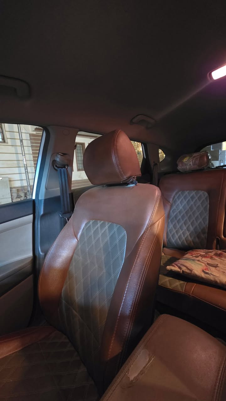 توسان خليجي ٢٠٢٠ للبيع 
السيارة نظيفة مكفولة مجرد ملاحظات بسيطة 
شباك لكزز
بغداد 
السعر 210 ورقة 
***********
