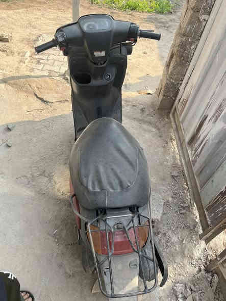 دراجه منغولي للبيع توني مجفته تجفيت اصلي شاصيهه ملحوم شغاله هندر فقط دراجه مال جناي انصح بيه صارله هواي عندي تاخذني وتردني لشغلي اي عطلات ماكو سعرها ٣٠٠ الموقع السواده   
***********
