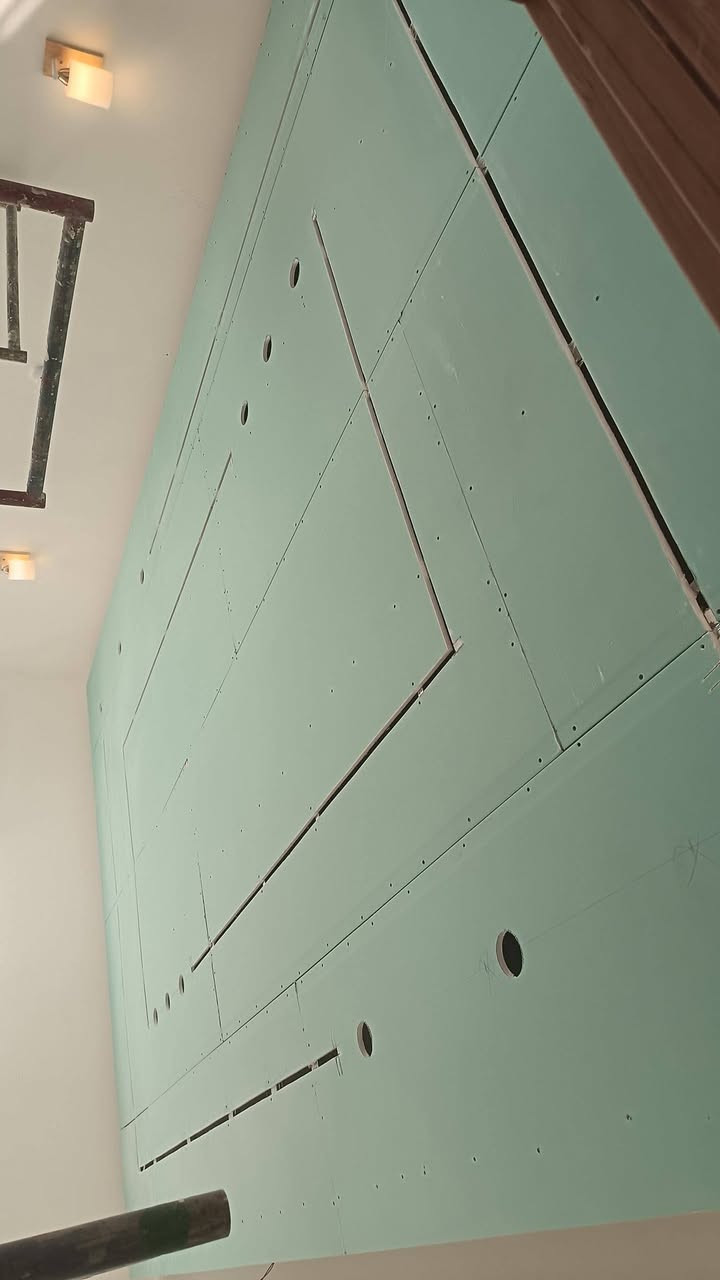 مع اجمل الديكورات الجبس بورد والكهربايات مع ضمان في العمل اي استفسار لاتصال او مرسلت الصفحه *********** / ***********
