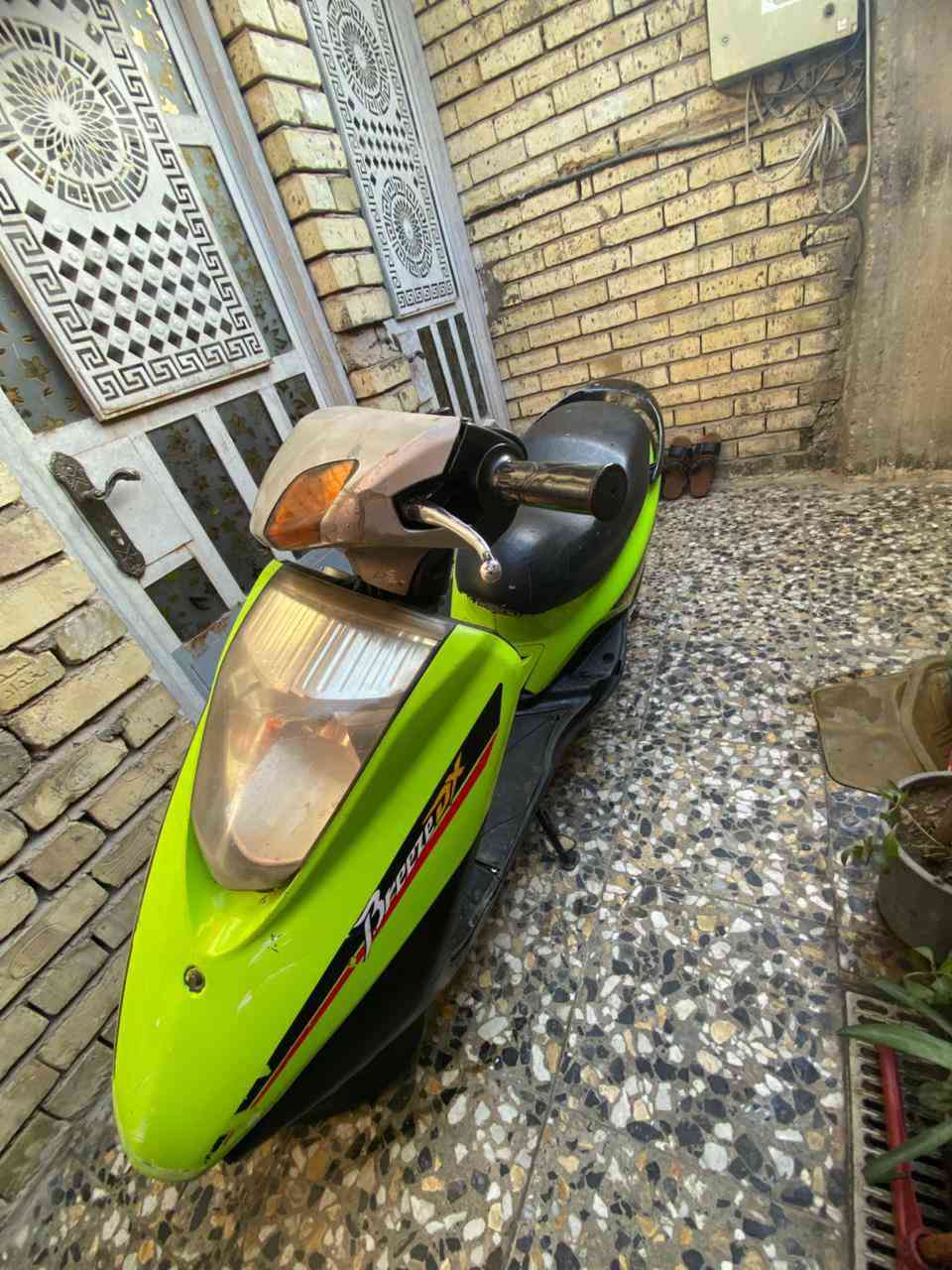 السلام عليكم دراجه 140بريز الدراجه سلف هندر كهربائيات كلهه كامله السعر 375وبي مجال  المكان بغداد البلديات الصحفين قرب حسن و حسين ***********
