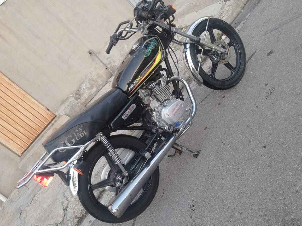 السلام عليكم ماطور نامه برو مديل ٢٠ محرك مبدل ولفات نشاط فول وايرمنيه شغاله وياله عدله تواير نضاف دبلات شغاله السعر ٤٠٠ وبي مجال شراي خاص او انتصل ***********
