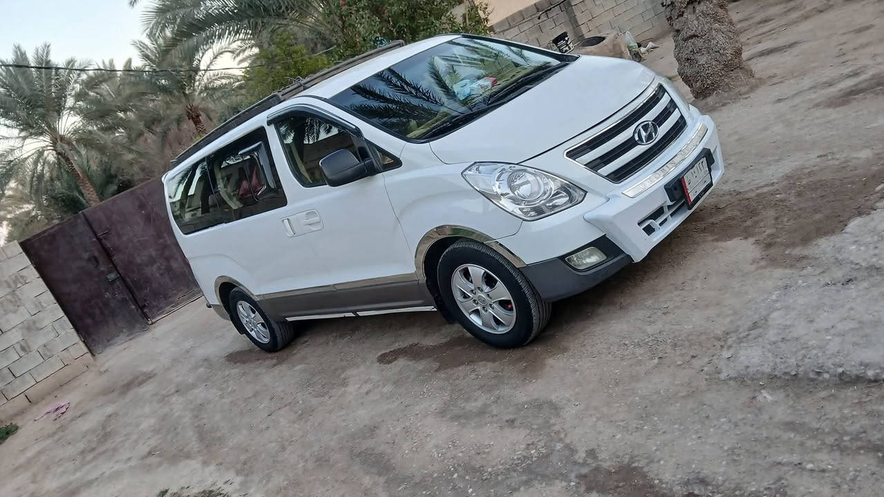 سلام عليكم ستاركس بانزين 2014
سياره كير ومكينه خير من الله
كفاله من ضربه
ويل 17اصلي 
تبريد ثلج
حداديه نضيفه
سياره مال جناي تعبان عليه
الستفسار تصل غير متواجد عل فيس 
(***********)      (***********)
مكان سياره واسط العزيزيه
