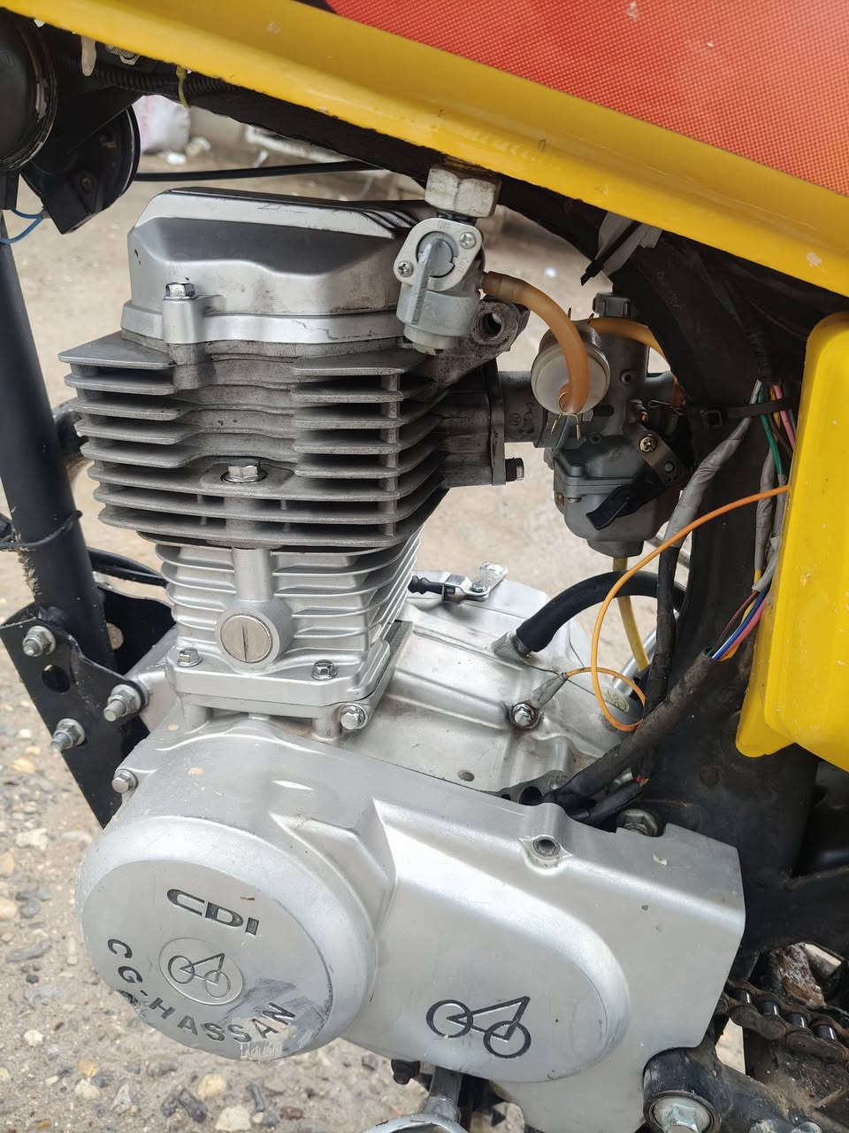 سلام عليكم دراجه للبيع شاصي تايكر ولباقي كلى نامه دراجه كلك كلك  سعره500وبيه مجال قليل متواجد اتصال فقط مامتواجد خاص هاذه رقم ***********
