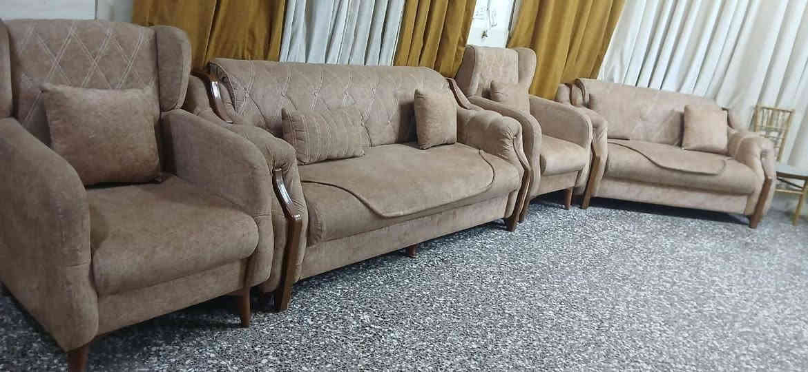 السلام عليكم 
تخم مودرن للبيع نظيف جدا جدا استعمال قليل السعر *********** للإستفسار الاتصال ع الرقم ديوانية, القادسية
