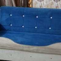 تخم للبيع نضيف عشر مقاعد اتصال 07716219013