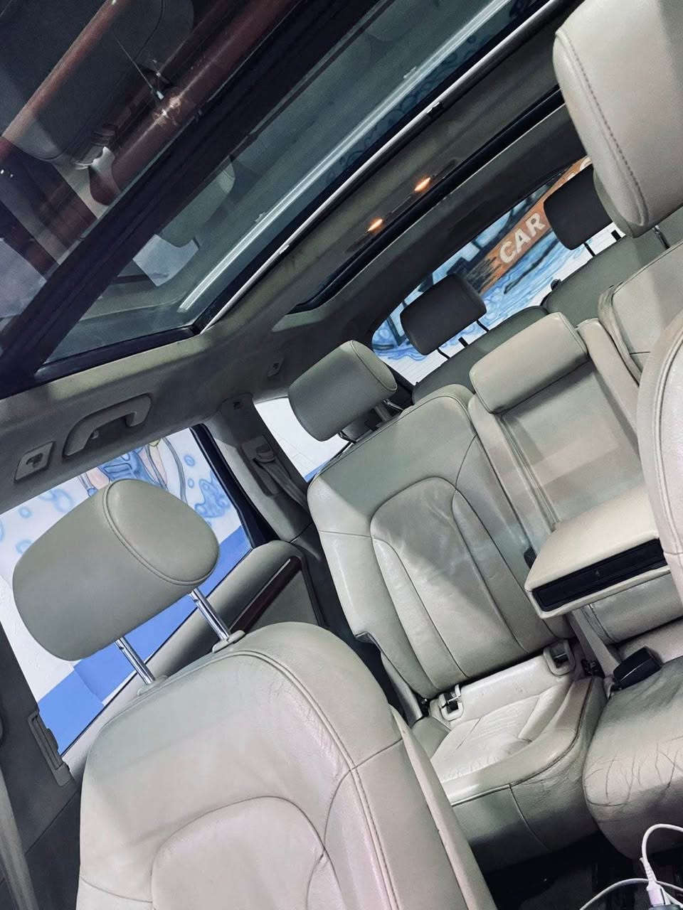 اودي موديل 2007 للبيع و المراوس 
سيارة تجي فول فول ١/١ 
كشنات كهربايي و جلد و تدفية و تبريد 
دبل بانوراما تحكمات كامل 
محرك و كير بشرط 
محرك 6 سلندر تنفس طبيعي بدون تيربو بدون سوبر مرغوب
بدون اي ضربة قطعتين و نص فقط بخ اثار جراد
رقم دولي جديد طخم تاير و صدر جديد
سعر فقط 87 ورقة و مجال بسيط
موبايل :*********** فايبر واتس اب
مكاني قظاء عقرة بين دهوك و اربيل دهوك, العراق
