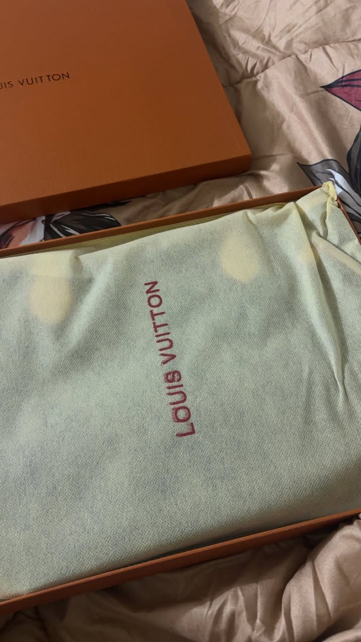 جنطه لويس فيتون اصليه كود وختم وباركود محتومه بكل مكان


**إذا كنت صاحب هذا الإعلان وتريد حذفه لأي سبب، رجاءا أرسل رسالة إلى الدعم الفني**