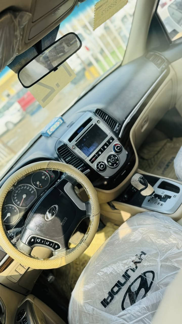 سلام عليكم سياره نوع سنتافي موديل ١٢ سياره سبعه راكب ٦سلندر نص فول فور ويل سياره كفاله بيه بس البنيد الكدام مفتوح بدون تبديل سعر 145وبيه مجال الستفسار نتصل (***********)
