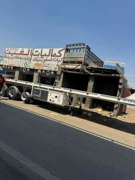 سلام عليكم عربانه البيع اربع دناكير مزوج 1360..الدنكير تركي . مطبخ ثلاجه صناديك .. الشراي يتصل ودلل بغداد الجرف .. ***********
