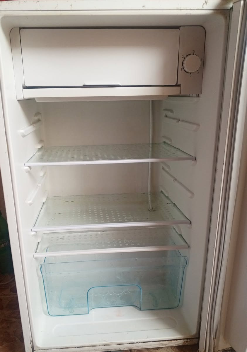 ثلاجة صغيرة للبيع نظيفة شغالة
بسعر 75 الف
مكاني حلة ابو خستاوي


**إذا كنت صاحب هذا الإعلان وتريد حذفه لأي سبب، رجاءا أرسل رسالة إلى الدعم الفني**