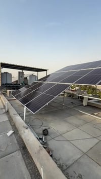 ☀️⚡ أحد أعمالنا في تنفيذ منظومات الطاقة الشمسية ⚡☀️  شغل مرتب واحترافي...