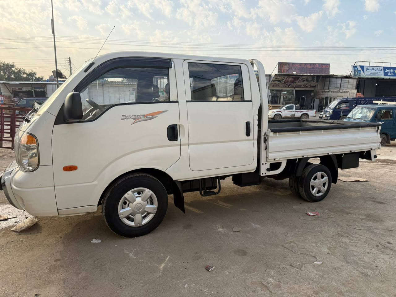 سلام عليكم كيا دبل قماره مديل 2010 رقم بغداد إنكليزي سنوية جديده مكفولة كفاله عامه عل سونار كلهه وضع شريكه ماشيه 160 مكان السياره بغداد السعر 135 أو بيهه مجال ***********
