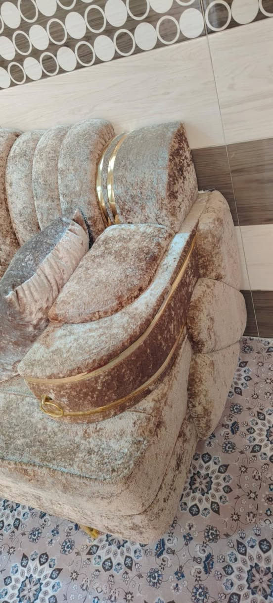 زوايه  ٧ مقاعد  ١١ نفر جديد تزاكم شغل كركوك ثقيل والله صارله ١١ يوم هو وساعه عموديه السعر ٤٥٠ الف قرب فلكة العلماء شارع المستوصف أو فرع على اليمين أو تدخل من فرع صيدليه سجى حاليا سابقا صيدليه البدويه


**إذا كنت صاحب هذا الإعلان وتريد حذفه لأي سبب، رجاءا أرسل رسالة إلى الدعم الفني**