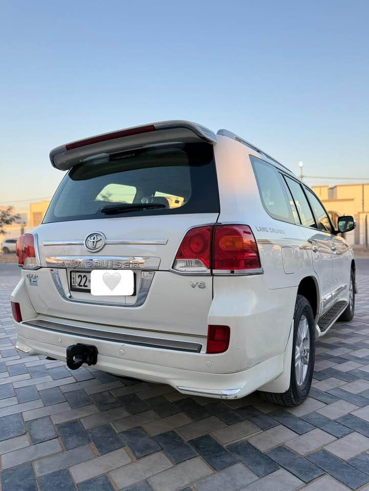 تويوتا لاندكروز  GXR  2013   

6  سلندر 

فول موصفات ساز 

كفالة السيارة لإصبع لاتبديل البارد

بسمي رقم أربيل 

8 ايرباك 

تخم تاير ياباني حدادية جديدة 

استعمال شخصي 

السعر مناسب الشراي يتصل ويدلل 

‭0789 337 9569‬ بغداد, العراق
