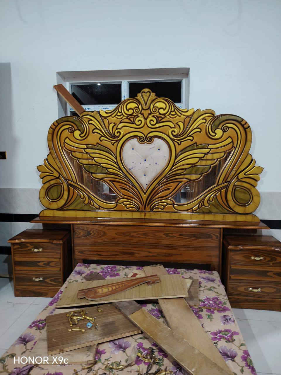 سلام عليكم يوجد غرف خشاب صاج البيع السعر 650بيها مجال العنوان قضاء الرمانه لاستفسار علا هاذ رقم ***********
