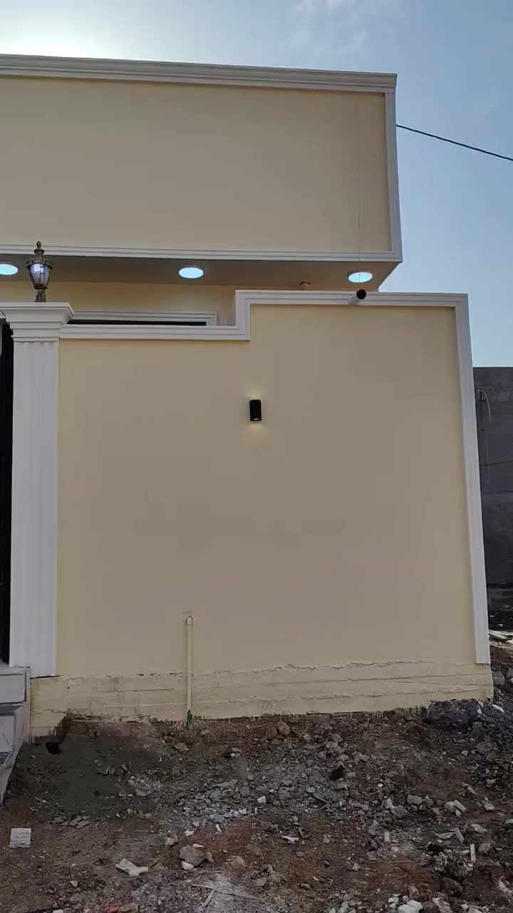 يالله اللهم صلي على محمد وال محمد بيت للبيع مساحته ١٠٥ متر سند ٢٥ تفاصيل أكثر داخل الفيديو العنوان كربلاء طويريج الحولي خلف مطعم قنديل للاستفسار *********** عقارات تاج القمه شارع أربعين مقابيل الطابو
