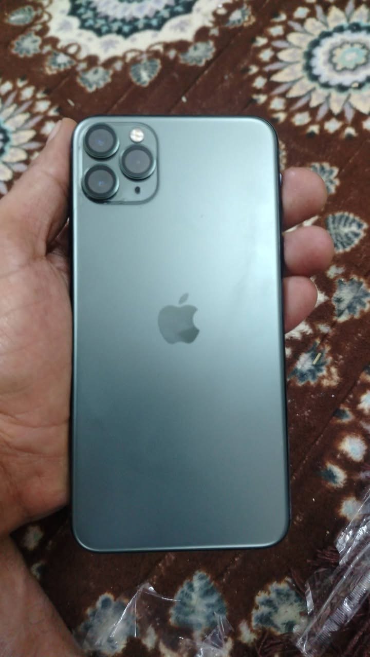 ايفون ١٢ برو ماكس نضيف بطاريه ٧٨ واتساب ***********
