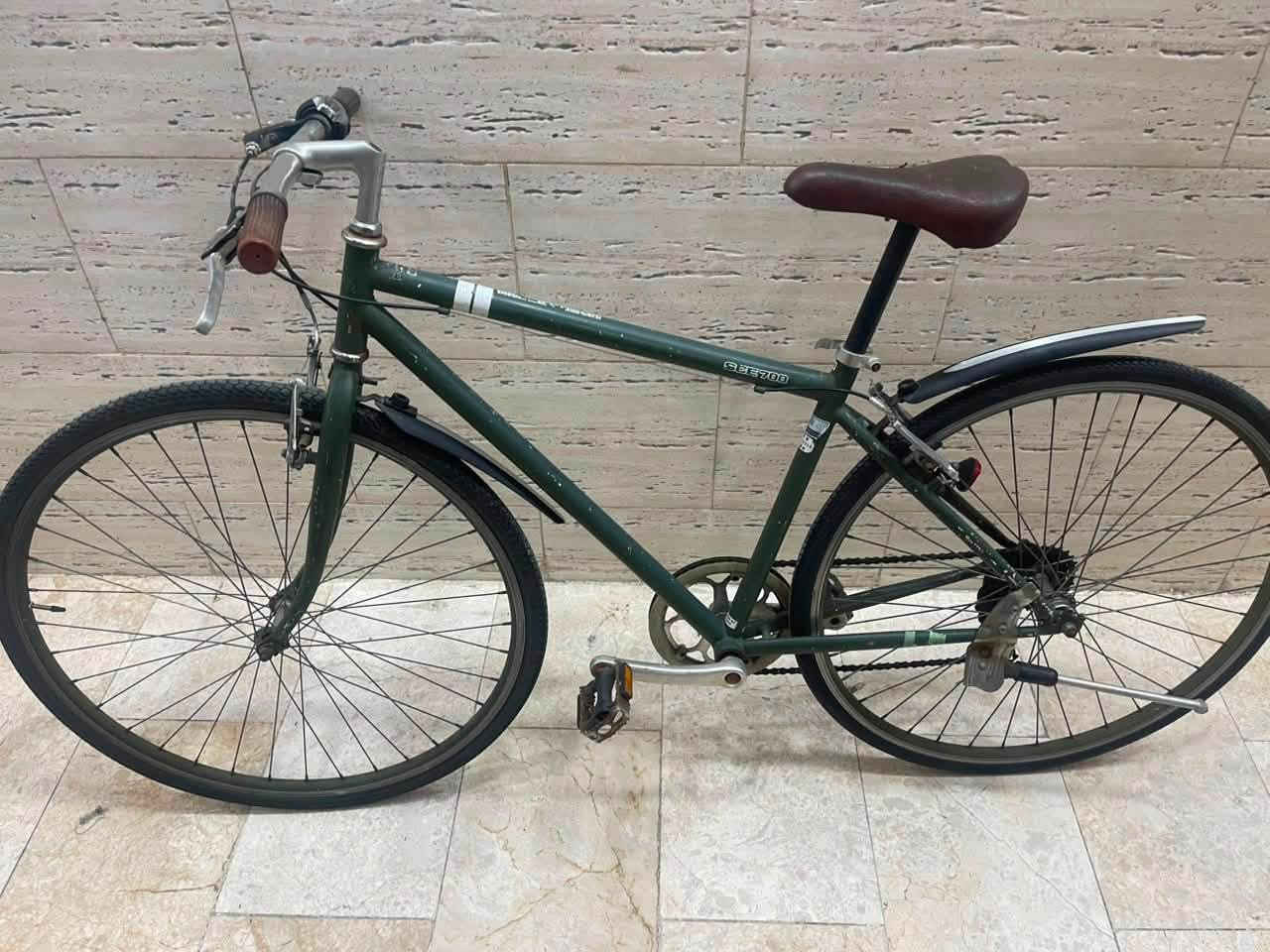 السلام عليكم 
باسكل C700 كلش كلش نضيف ماركه ياباني اصلي اي نقص مابي تايرات وبريكات جدد وسستم كامل شيمانو اصلي 
سعره ب 110 وبي مجال 
مكاني بغداد حي جامعه ***********
