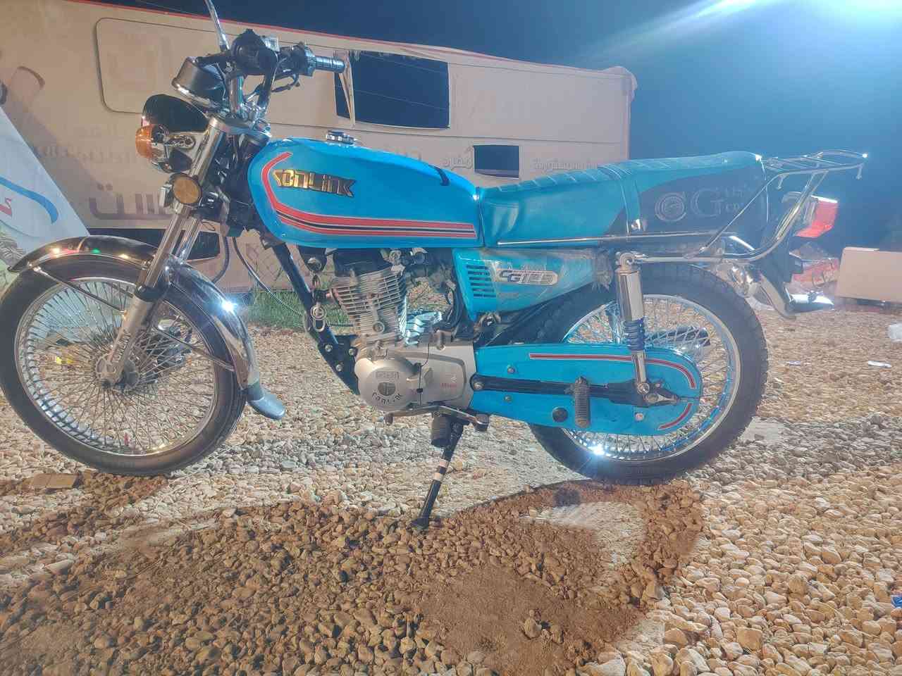 سلام عليكم دراجه للبيع
الموديل 22 دراجه مكفوله كفاله عامه اوراق اصولي
نضافه فول احلا من الصور  مكاني النجف قضاء ابو صخير قرب الساقي السعر 750 وبيها مجال حك الجيه ما متواجد علفيس فقط واتساب
***********
