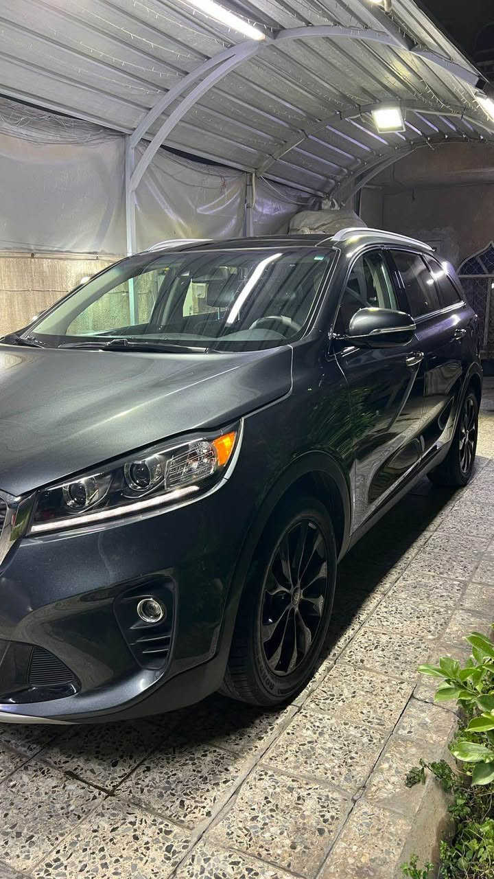 سورنتو Ex موديل 2020 فول

المحرك  6 سلندر 3300

4 انظمة قيادة 

7 مقاعد 

داخل جلد اسود 

كراسي كهرباء 

كراسي تدفئه 

ستيرن تدفئه 

بانواما 

بصمه تشغيل 

بصمه ابواب 

شاشه وكاميرا 

حساسات خلفيه 

باب خلفي كهرباء 

تحكم ستيرن جهتين 

اوامر صوتية بلوتوث 

•كرسي كهرباء

•مقاعد جلد

•بصمة تشغيل

•بصمة أبواب

• جنطه بصمه ذكيه كهرباء تفتح عند الاقتراب

•حساسات خلفيه

•هاندبريك بصمه

•بريك خلفي اوتو ستوب عند الاقتراب 

•شاشة عرض كبيرة لمس مع خرائط و Navigation

• تحكم ستيرن أربع جهات

•نظام AUTO HOLD 

•نظام اوتو ستوب عند الاقتراب من الاشخاص والمركبات (عند الحوادث).

•كاميرة دوارة

•تحديد مسار.

•اشاير بالمري الجانبية.

•رادارات أمامية وخلفية وجانبية ونقطة عمياء.

• نظام ترحيب عند الاقتراب.

•حساسات.

•3 قطع تبريد.

•7 راكب.

•كير 8 نمر.

•جميع زجاج النوافذ اوتو

ماشية 58 الف مايل

تبديل بابين عكس السايق 

مكان الحادث صبغها جارد شوية

شاصي مكفول لغد مكفول 

السعر 185 ورقة

مكان السياره بغداد اليرموك 

للاستفسار الاتصال. 

*********** بغداد, العراق
