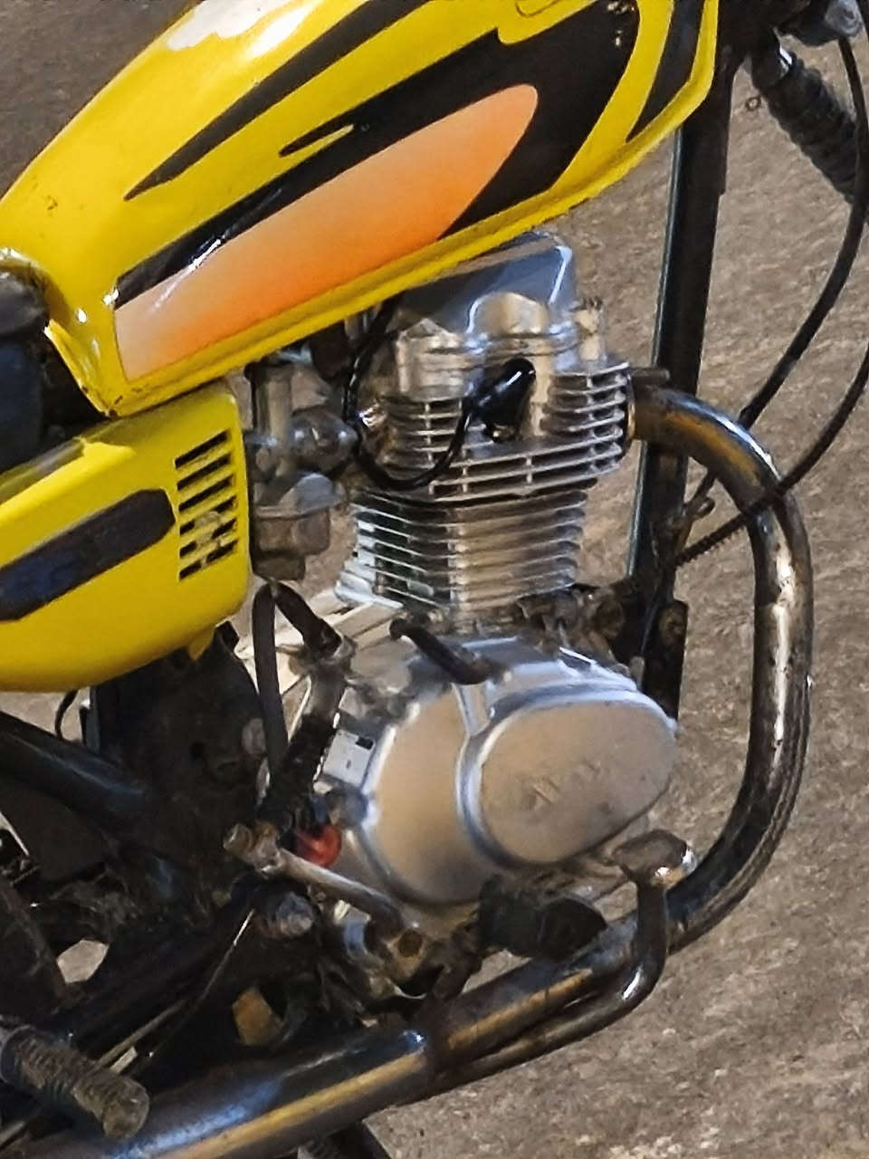 دراجه نامه اصلي 22اصولي اوراق
دراجه تخبل بدون نواقص كامله السعر 600وبيها مجال ***********
