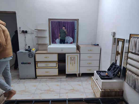 للبيــع نوع الغرفه تركي 
مكان بغداد ناحية الوحدة قرب مدينة بسمايه 
رقم الهاتف / ***********
